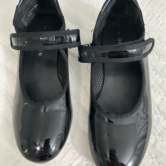 Danskin Glossy Black Kids Dance/Tap Shoes - Picture 4 of 5